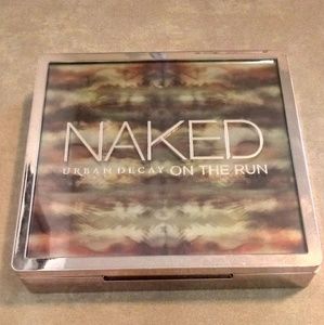 Urban Decay Naked onthe run makeup palette